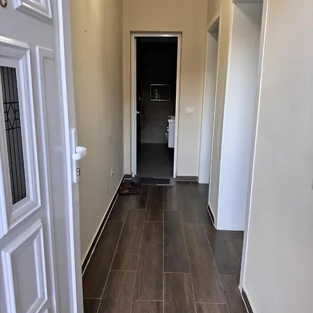 Comfort Apartment Tirana